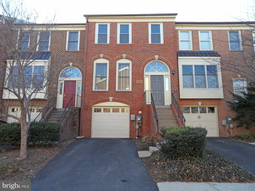 1525 Templeton Place, Rockville, MD 20852 - photo 1