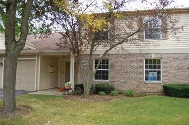 1107 Canterbury Ct unit B, Elgin, IL 60120 - photo 1