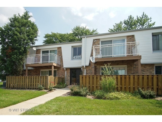 4506 Kings Walk Dr unit 2A, Rolling Meadows, IL 60008 - photo 1