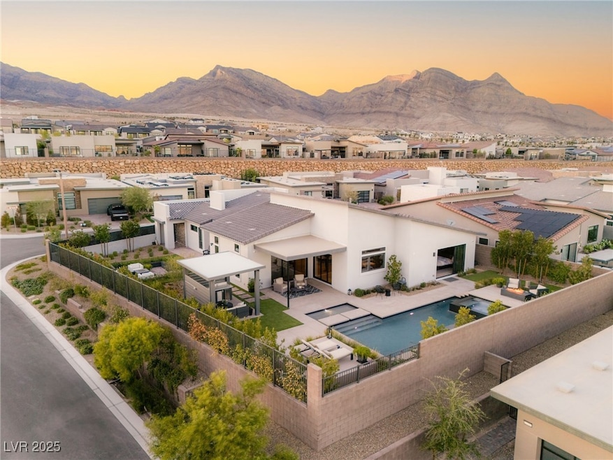 Under Contract $2,595,000