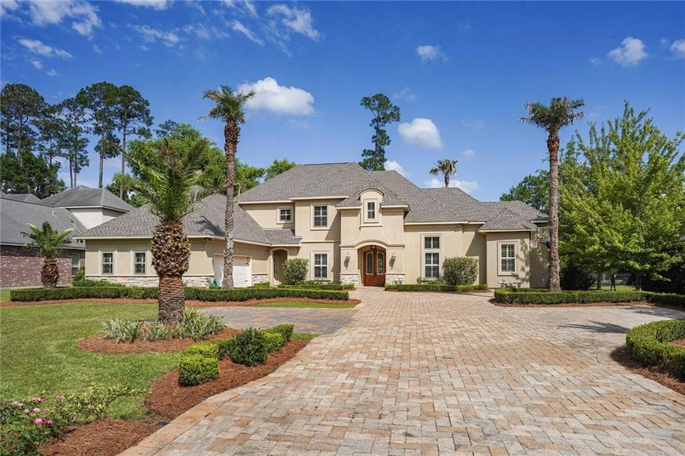 Gorgeous 7BR/7.5BA estate; 6BR each with own en-su
