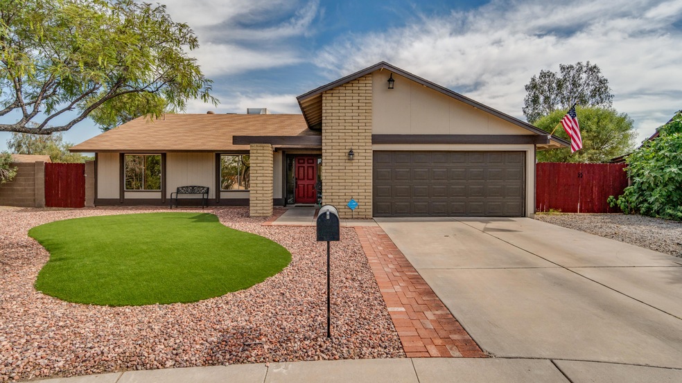 2247 E. Kathleen Rd-2