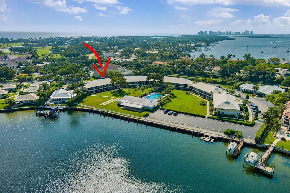 For Sale $2,500,000 • Co-Listing Agent