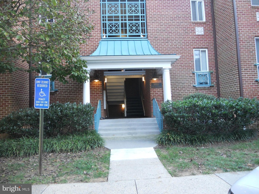 11807 Breton Ct unit 12B, Reston, VA 20191 - photo 1