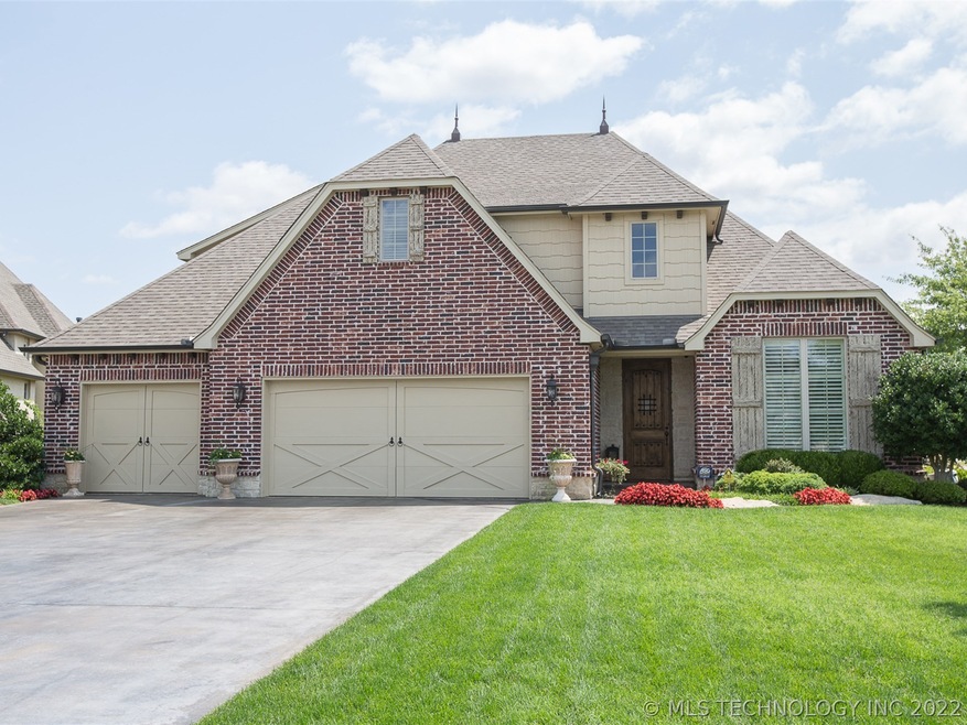 Mint condition full brick home on lovely cul-de-sa