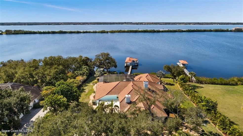 160 Macaw Ln, Merritt Island, FL 32952 - photo 1