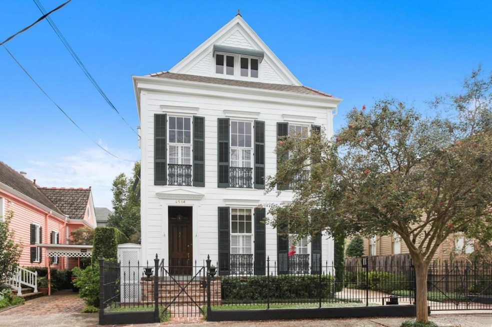 5914 Hurst St unit C, New Orleans, LA 70115 - photo 1