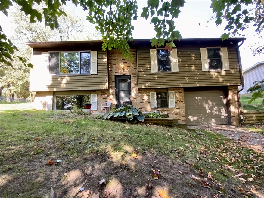 Welcome to 229 Davis Rd!