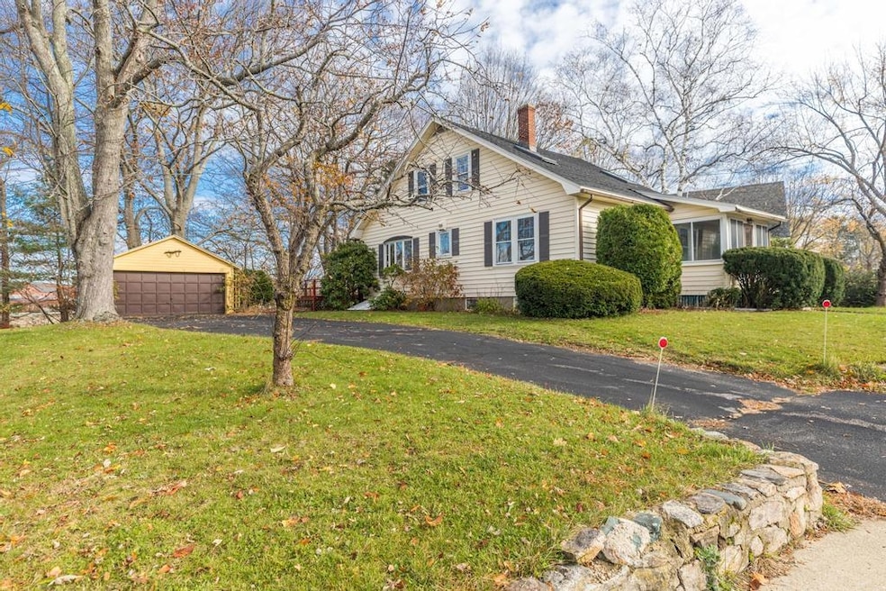 277 Aldrich Rd, Portsmouth, NH 03801 - photo 1