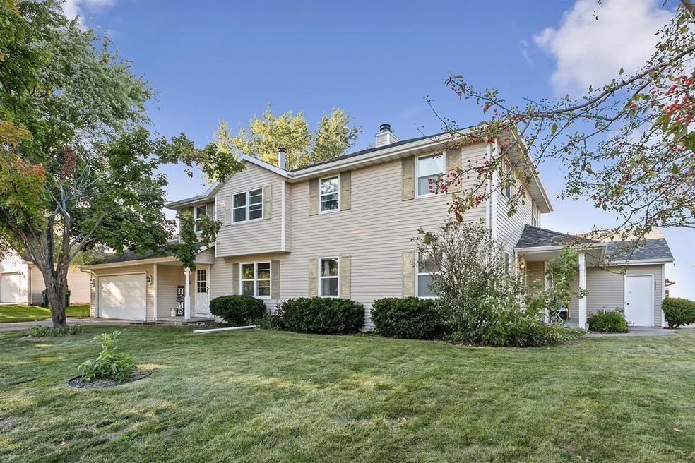 Desirable 2 story side by side duplex in Grand Chu