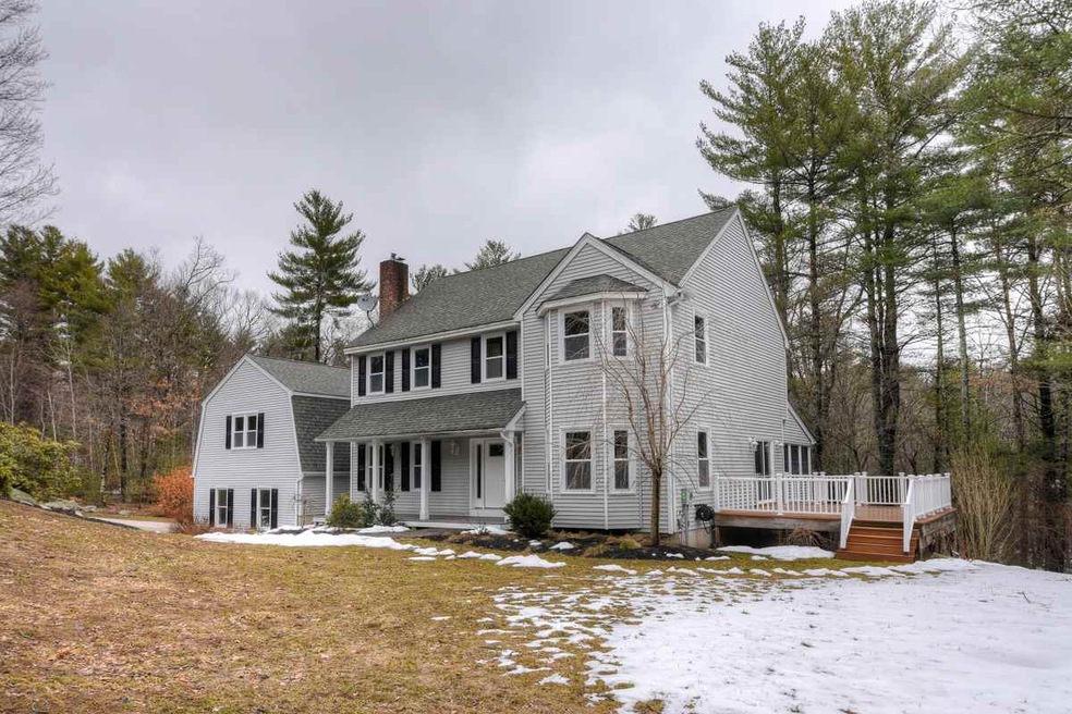 7 Stony Point Dr, Londonderry, NH 03053 - photo 1