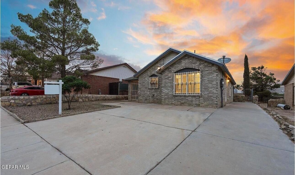 Under Contract $199,000