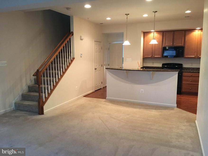 2505 Eastbourne Dr unit 239, Woodbridge, VA 22191 - photo 1