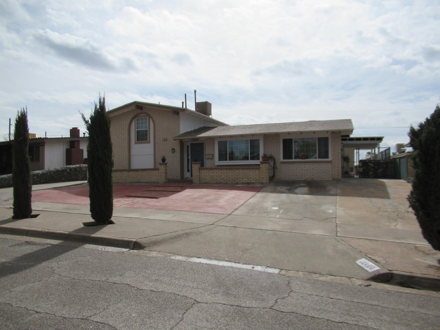 10480 Chinaberry Dr, El Paso, TX 79925 - photo 1