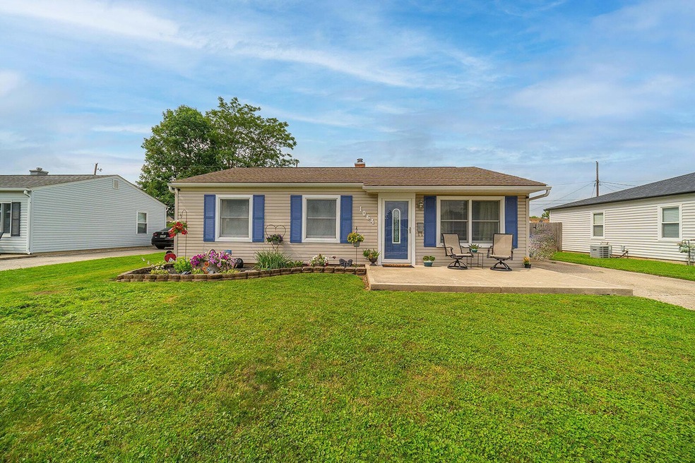 1064 Langtry Avenue-1