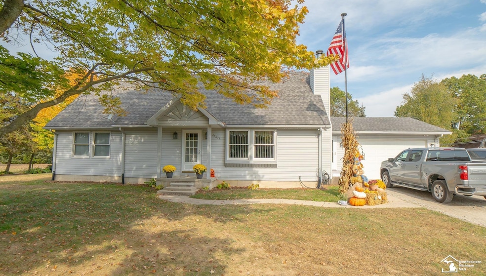 24834 West Rd, Flat Rock, MI 48134 - photo 1