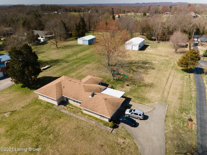 6120 Beulah Church Rd, Louisville, KY 40228 - photo 1