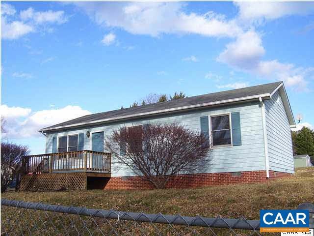 Ranch with fenced yard.