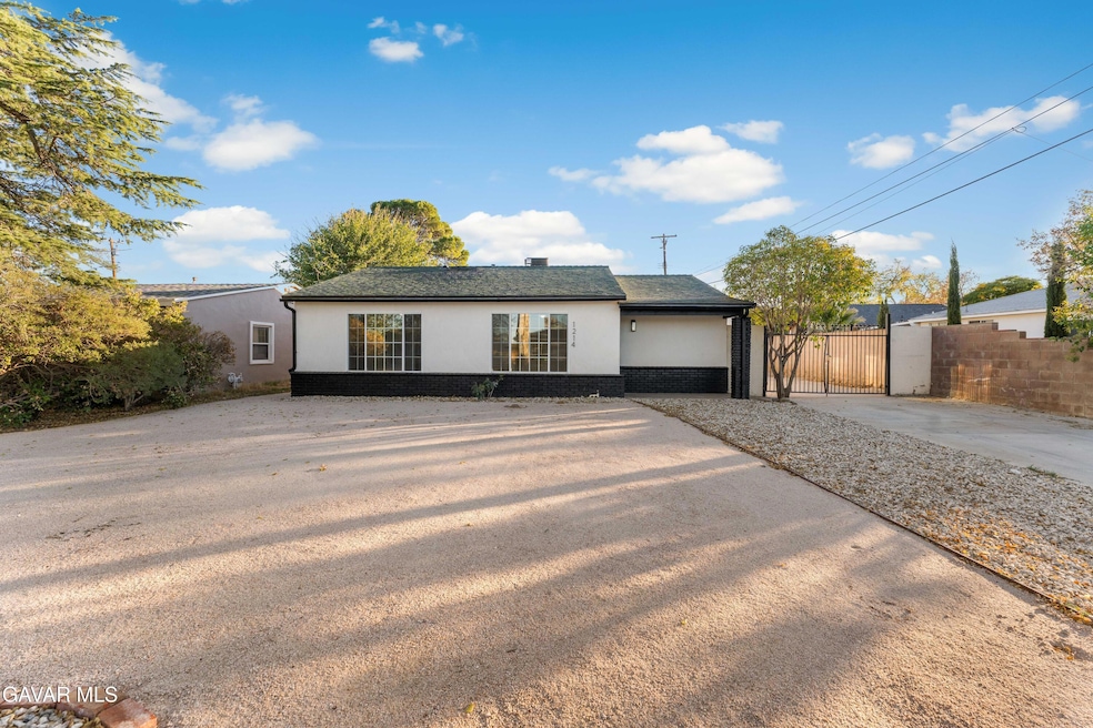 Pending $548,000 • Co-Listing Agent