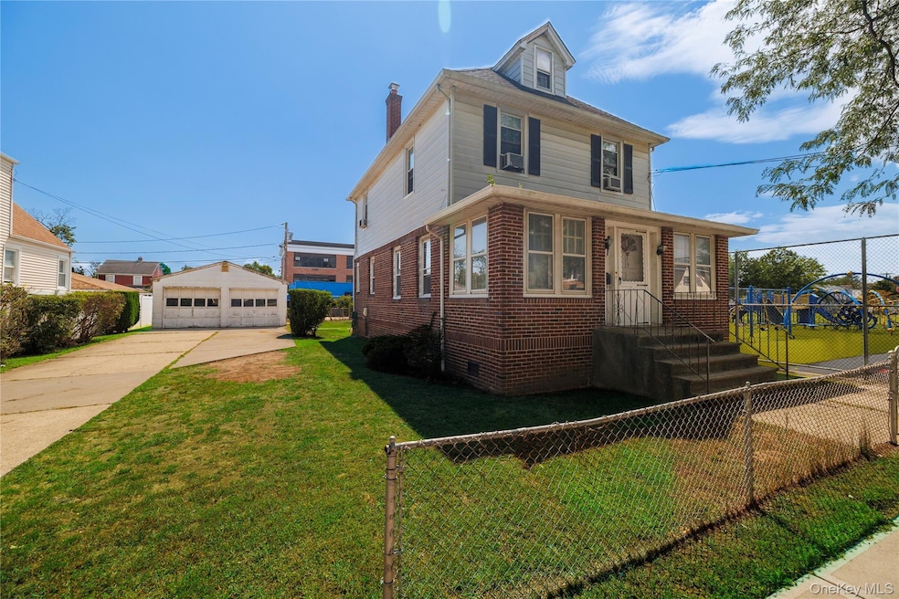 Pending $599,000 • Co-Listing Agent
