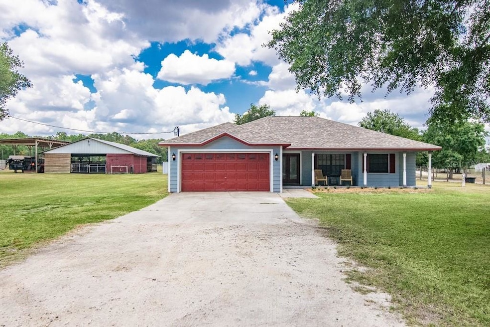 7538 Hackamore Rd, Zephyrhills, FL 33541 - photo 1