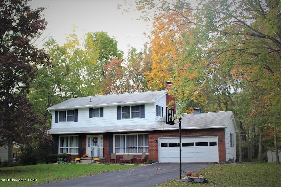 21 Walden Dr, Mountain Top, PA 18707 - photo 1