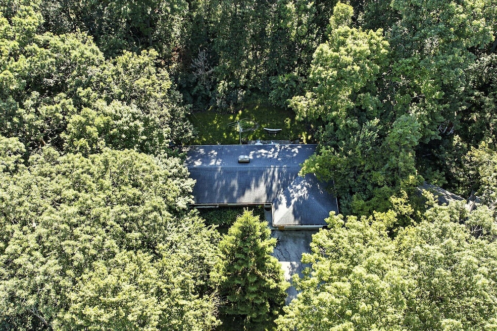 12901 W Needham Dr, New Berlin, WI 53151 - photo 1