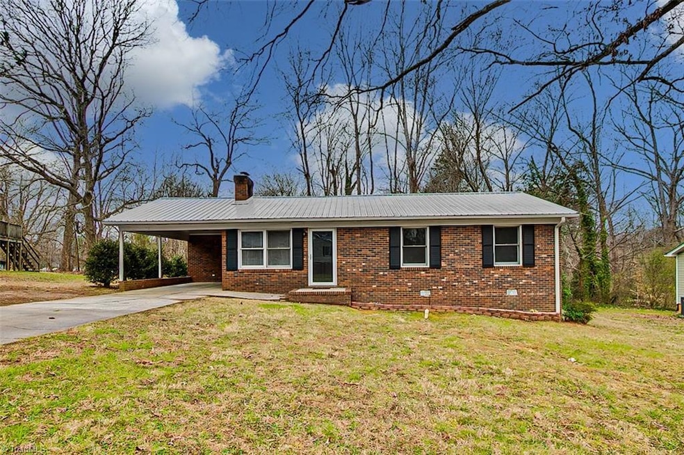 545 Shady Dr, Ramseur, NC 27316 - photo 1