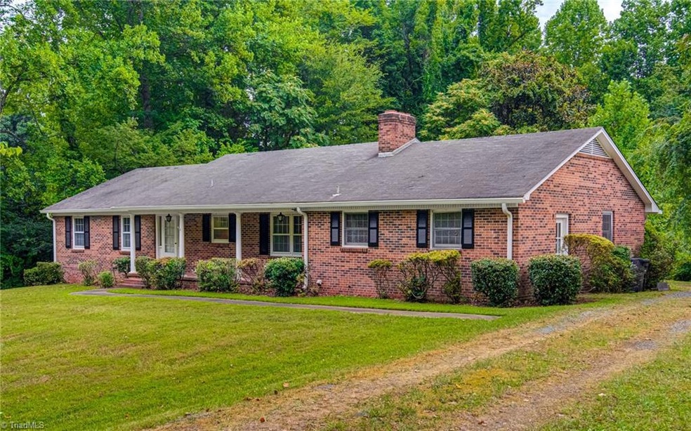 3906 Woodview Drive
