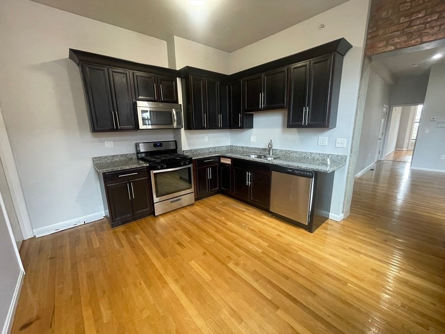 18 Perrin St unit 1 (for 9/1), Roxbury, MA 02119 - photo 1