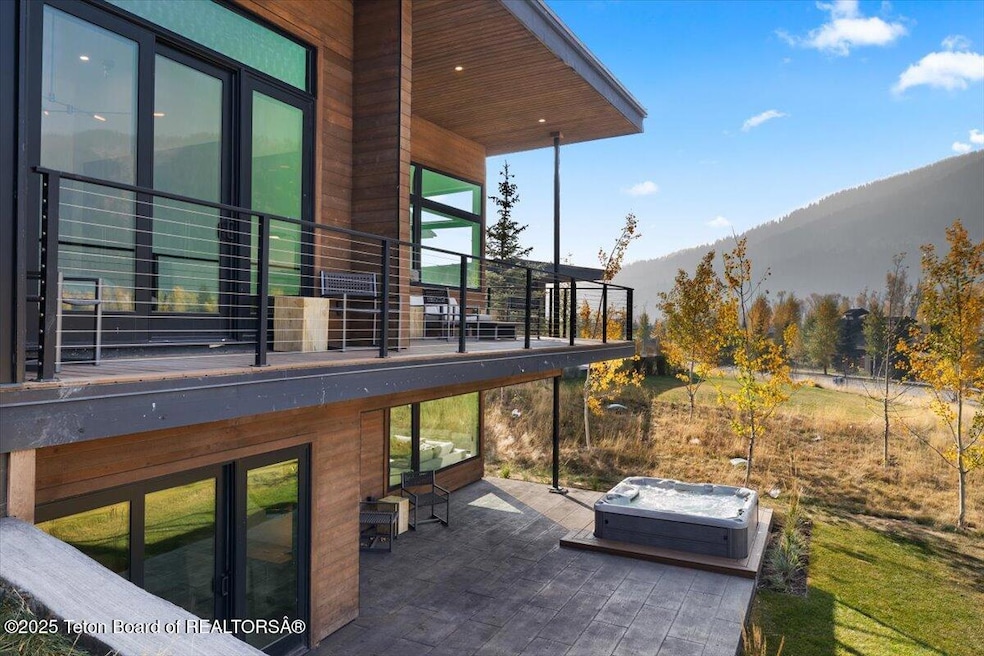 Pending $5,295,000
