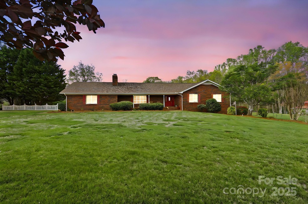 Under Contract $615,000 • Co-Listing Agent