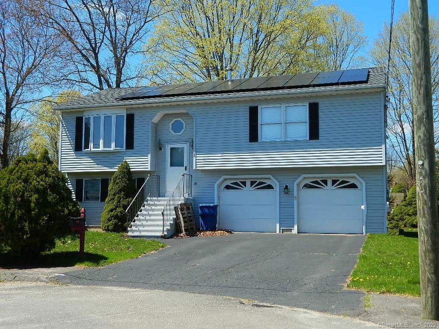 49 Cindy Dr, Waterbury, CT 06704 - photo 1