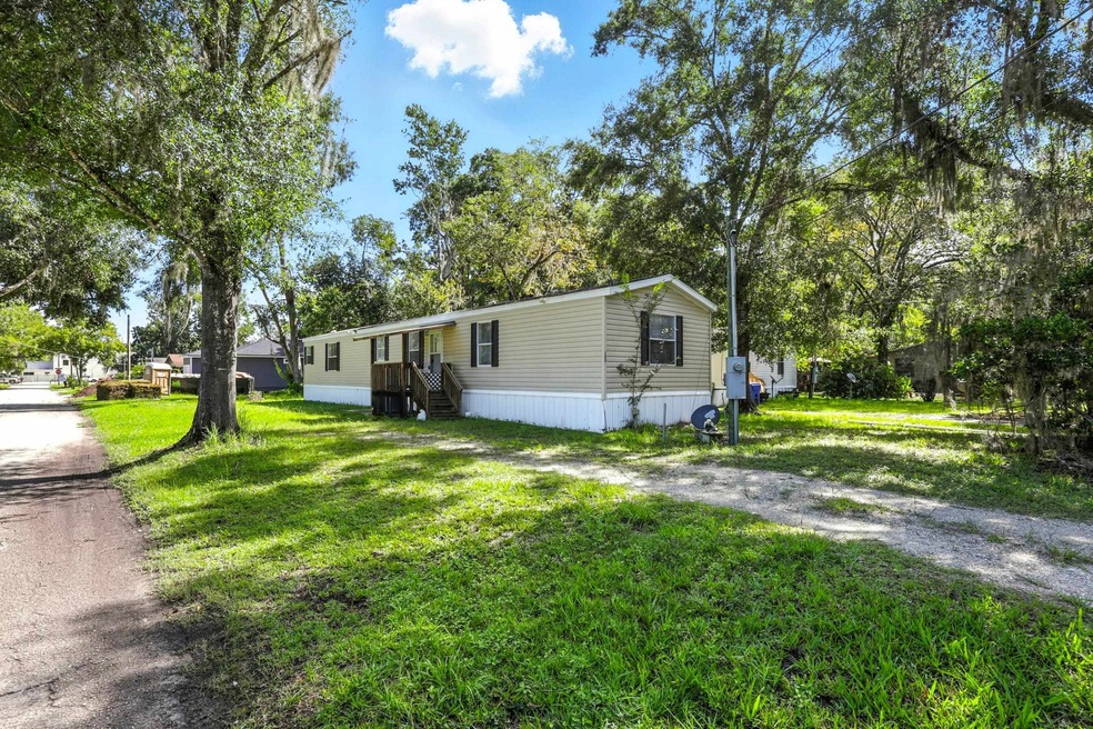 300 E Carter St, Hastings, FL 32145 - photo 1