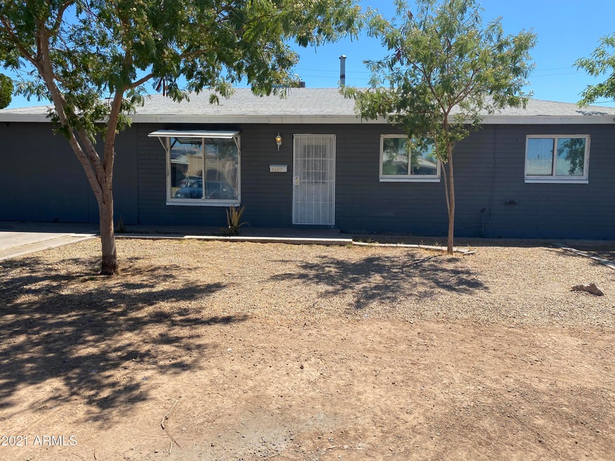 4607 N 47th Dr, Phoenix, AZ 85031 - photo 1