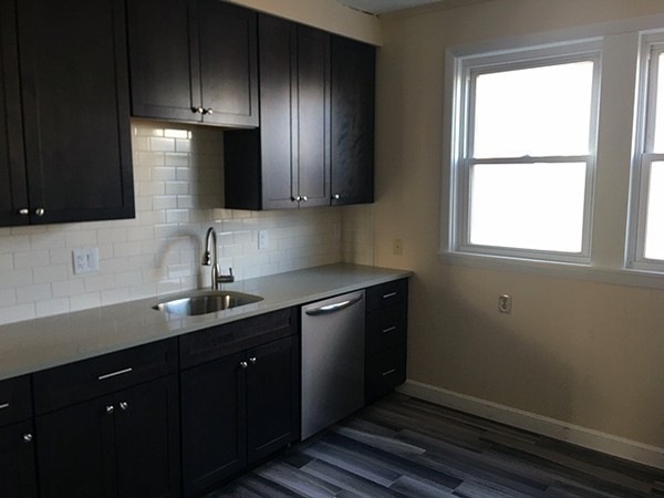 11 Heath St unit 2, Somerville, MA 02145 - photo 1