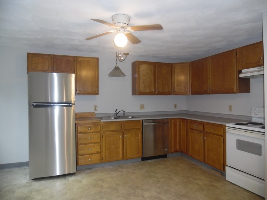 19 Cozzens Ave unit 1, East Providence, RI 02915 - photo 1