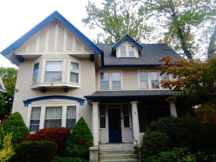 17 Bellevue Ave, Springfield, MA 01108 - photo 1