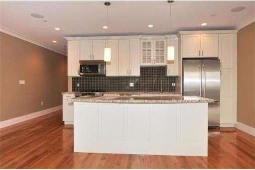 525 E 7th St unit 1, Boston, MA 02127 - photo 1