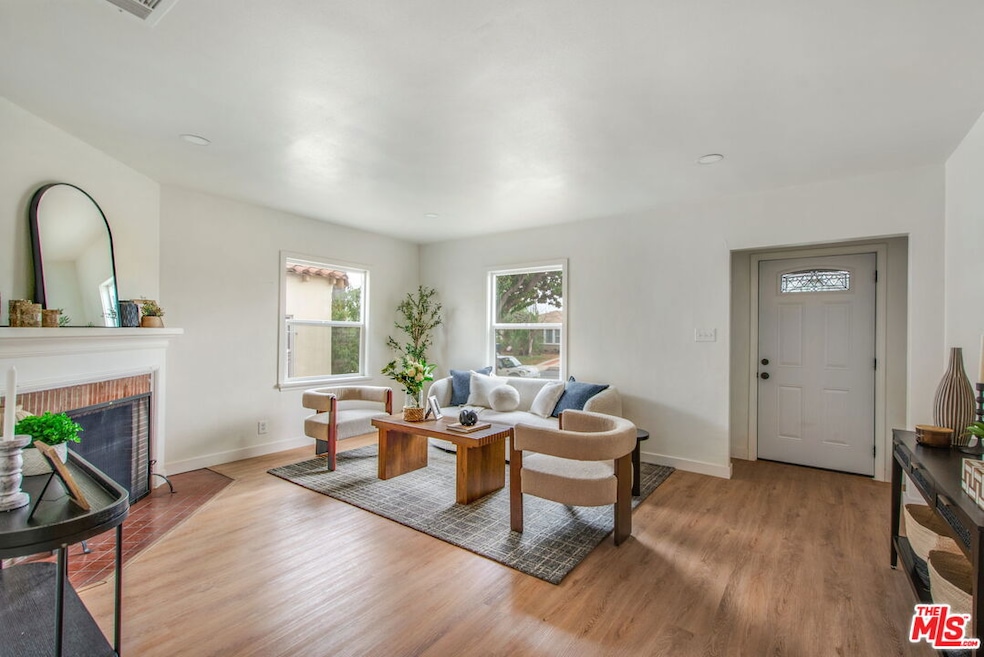 4325 W 58th Place, Los Angeles, CA 90043 - photo 1