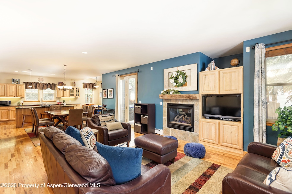 408 Meadow Ct, Basalt, CO 81621 - photo 1