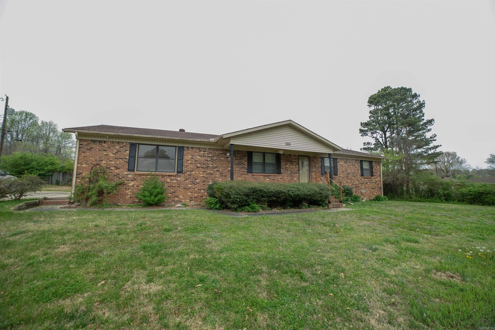 300 Center Valley Dr, Paragould, AR 72450 - photo 1