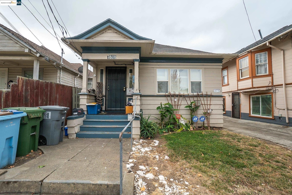 Pending $650,000 • Co-Listing Agent