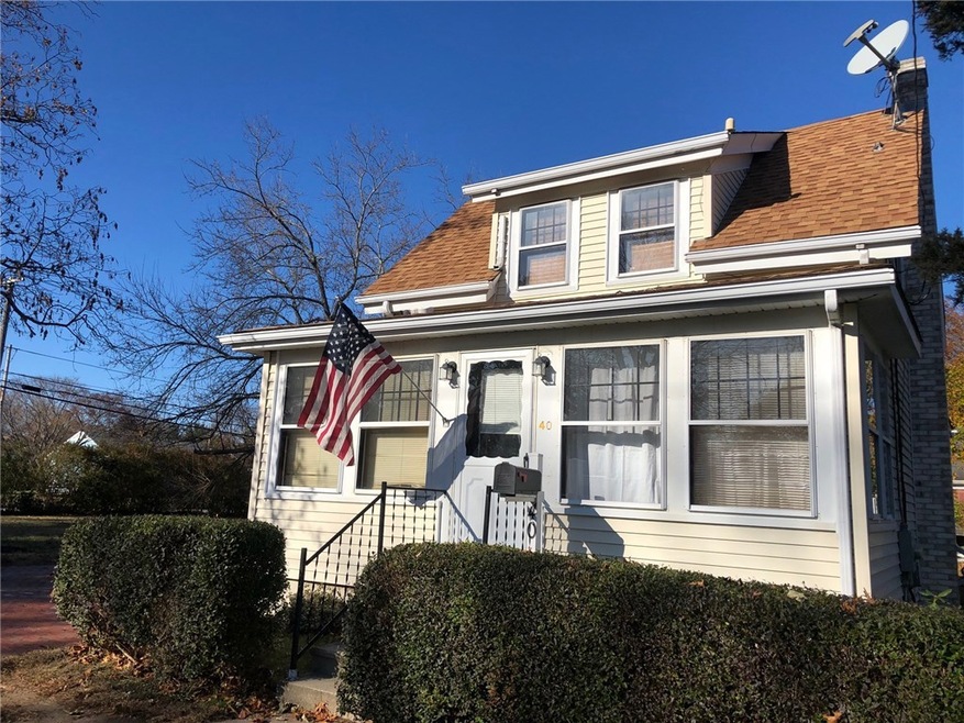 40 Spring St, Riverside, RI 02915 - photo 1