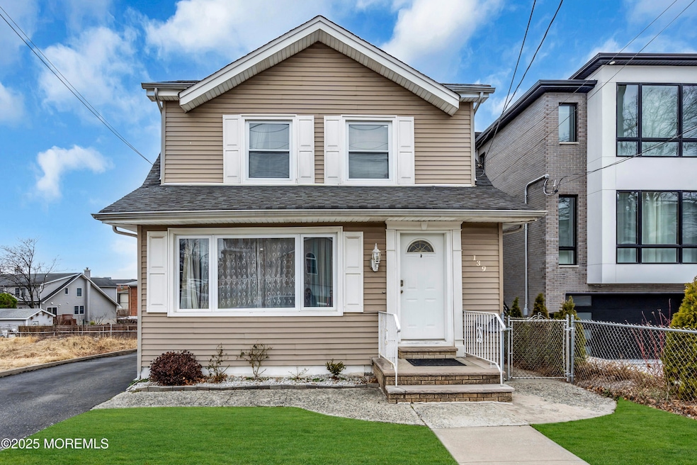 Sold $750,000 • Co-Listing Agent