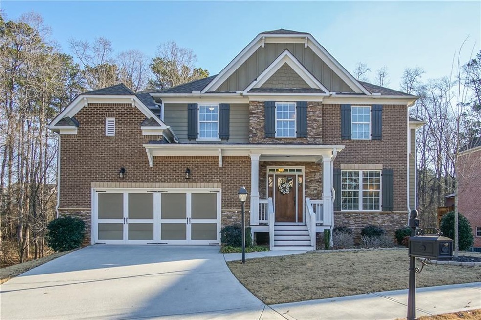 AMAZING, RECENTLY RENOVATED CRAFTSMAN-STYLE HOME I