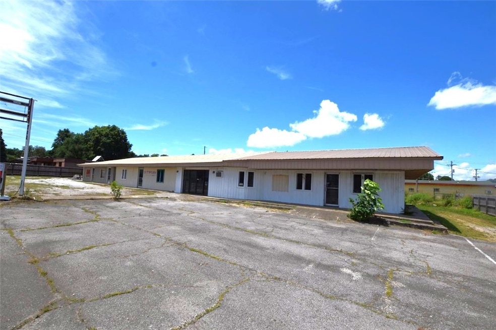 706 S 2nd St, Stilwell, OK 74960 - photo 1