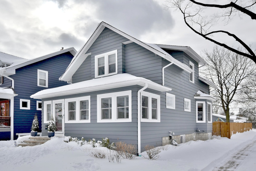 154 N Larch Ave, Elmhurst, IL 60126 - photo 1