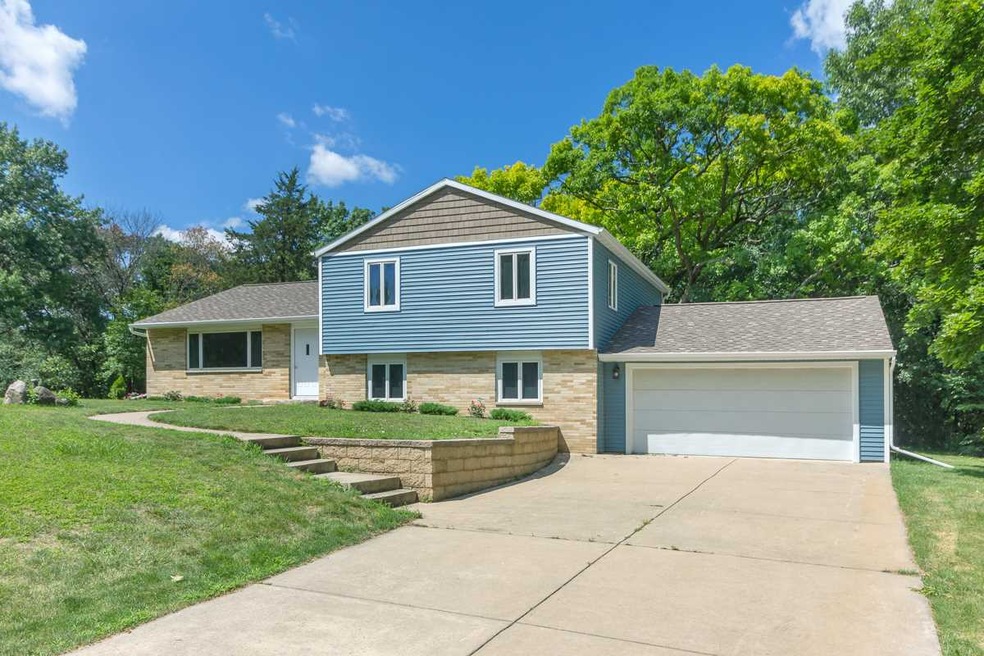 4652 Willow Pass, Oregon, WI 53575 - photo 1