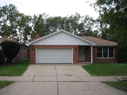 548 N Walnut St, Elmhurst, IL 60126 - photo 1